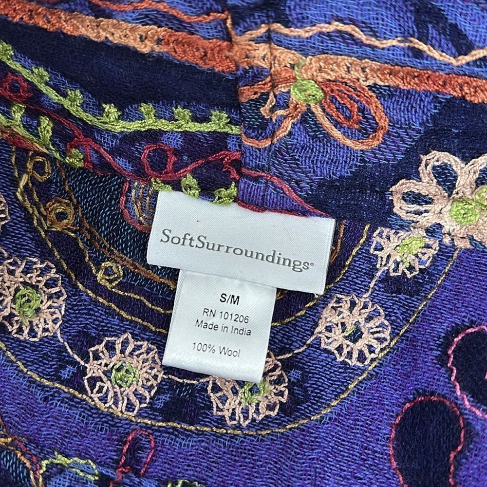 Soft Surroundings Boho Wool Colorful Paisley Floral Embroidered Vest Size S/M - Picture 3 of 6